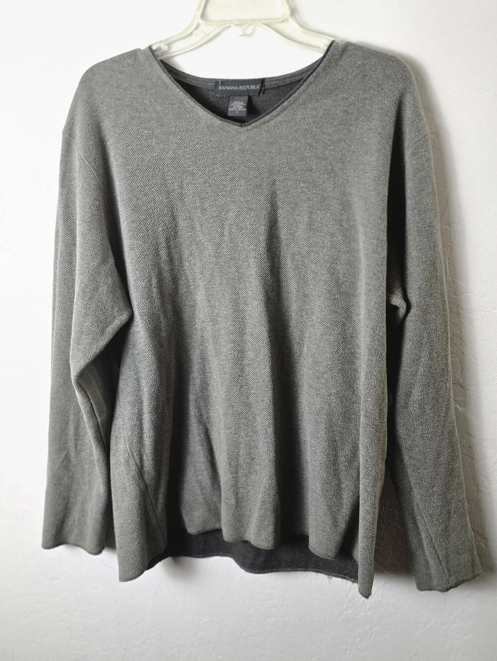 Banana Republic Mens Cotton Textured V Neck Sweater Gray Casual Travel Outdoor L